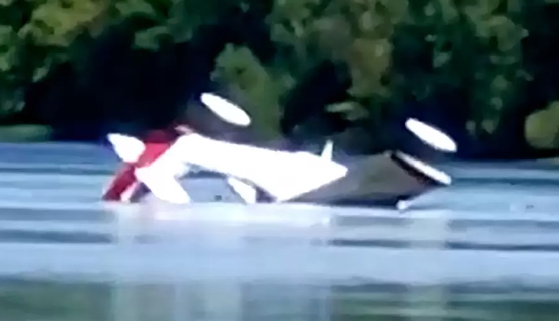 В Подмосковье упал в реку частный самолет-амфибия (видео)