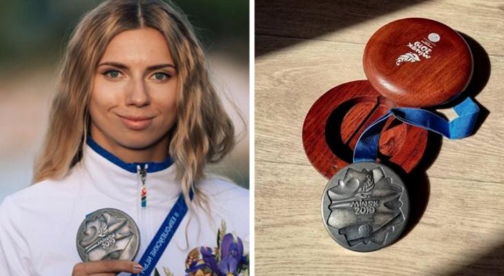 Стало известно, кто купил медаль легкоатлетки Тимановской на аукционе