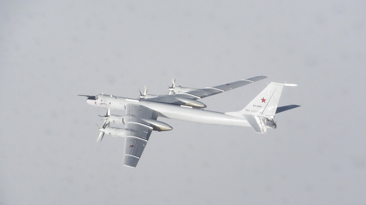 Британские истребители перехватили самолёты РФ «эпохи холодной войны»