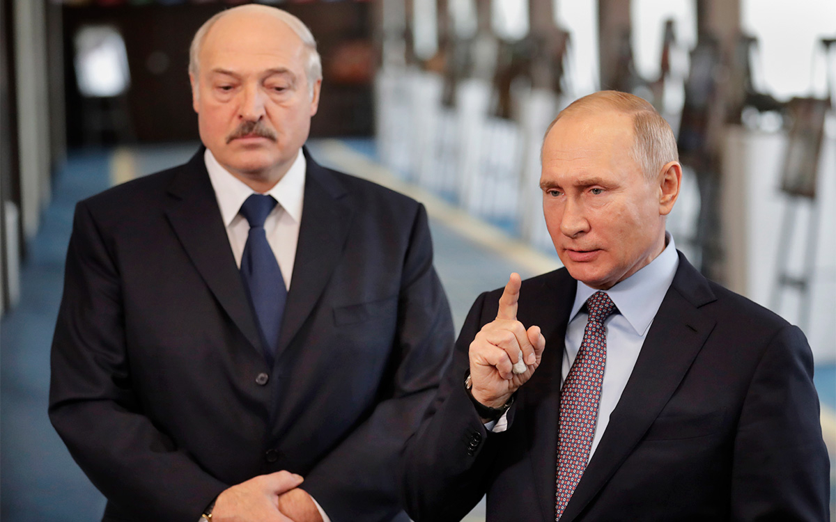 «В Украину тащат натовские войска»: Лукашенко утверждает, что уже обсудил ситуацию с Путиным
