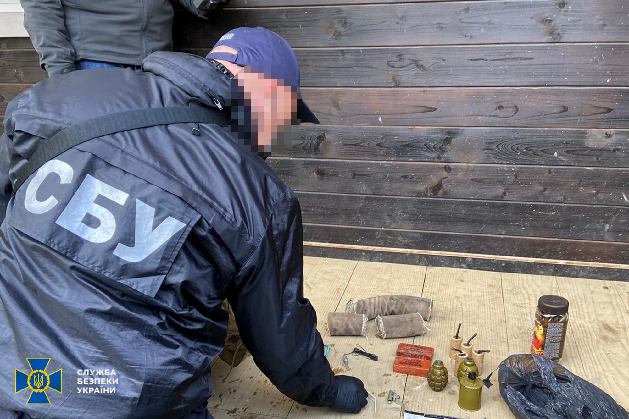 У «общественного активиста» из Львовской области нашли арсенал с гранатами