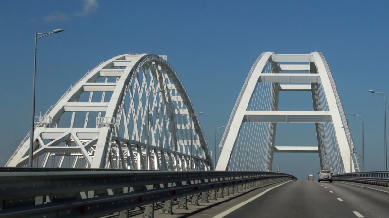 Украина готовит санкции против РФ из-за Керченского моста и разрушения парков в Севастополе