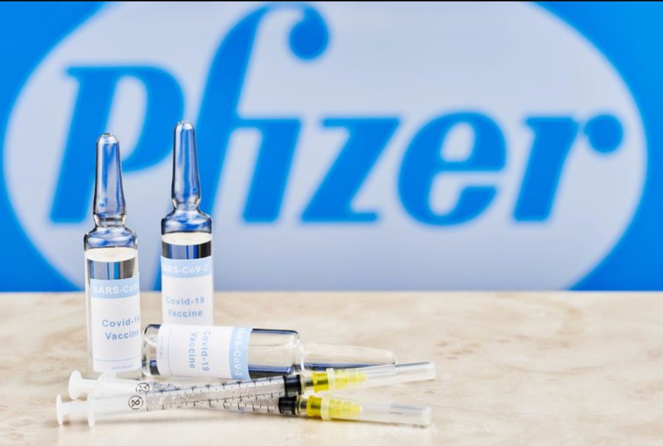 Минздрав утилизирует более 34 тысяч доз вакцины Pfizer