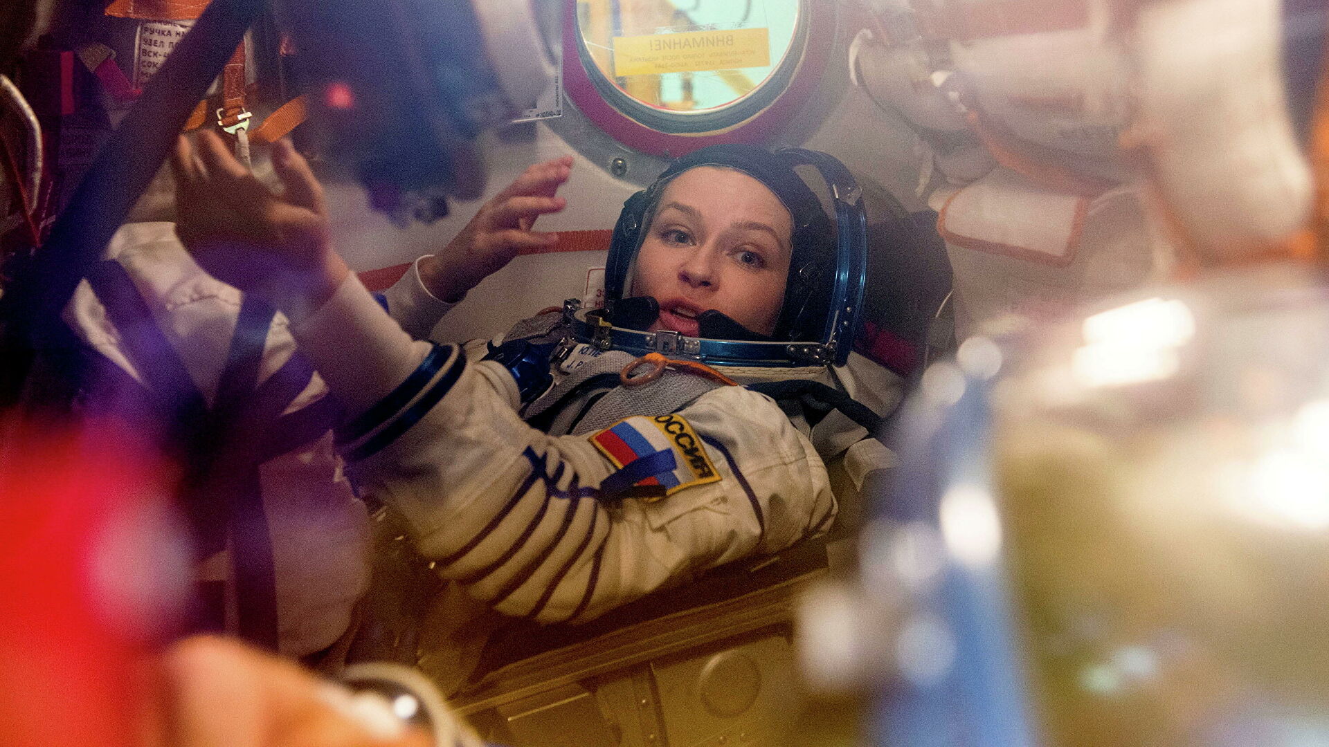 «Из корабля в гримерку не выйти»: космонавт рассказал о том, что ждет Пересильд на МКС