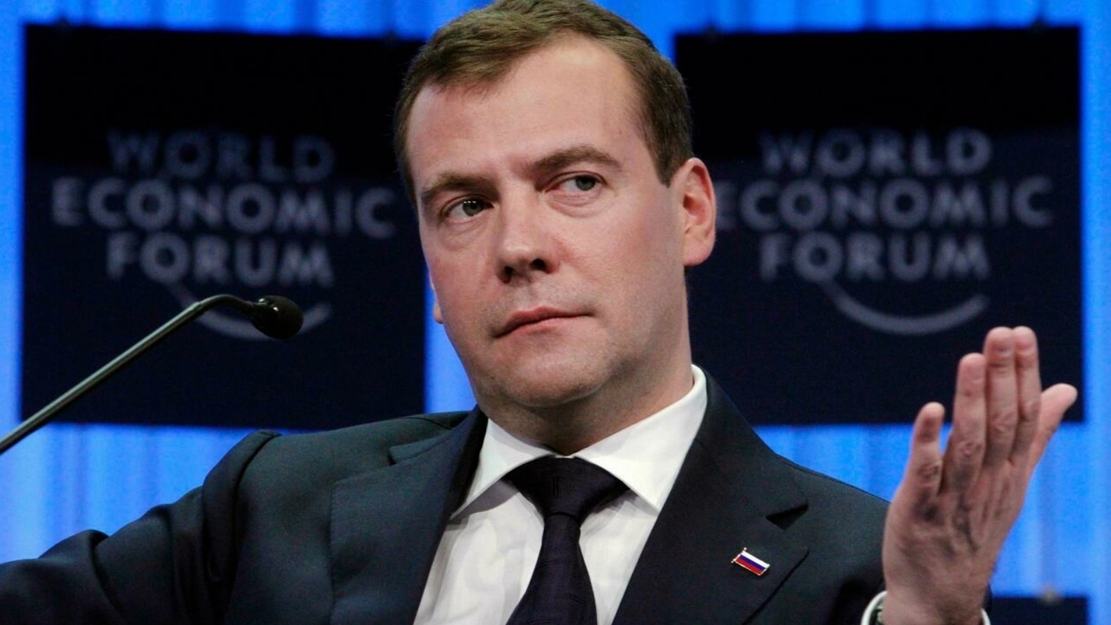 Медведев назвал Крымскую платформу «дебильной»
