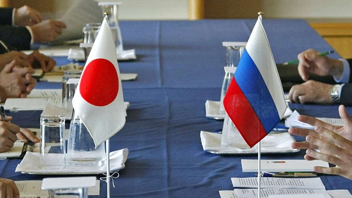 В Японии призвали не откладывать проблему мирного договора с Россией