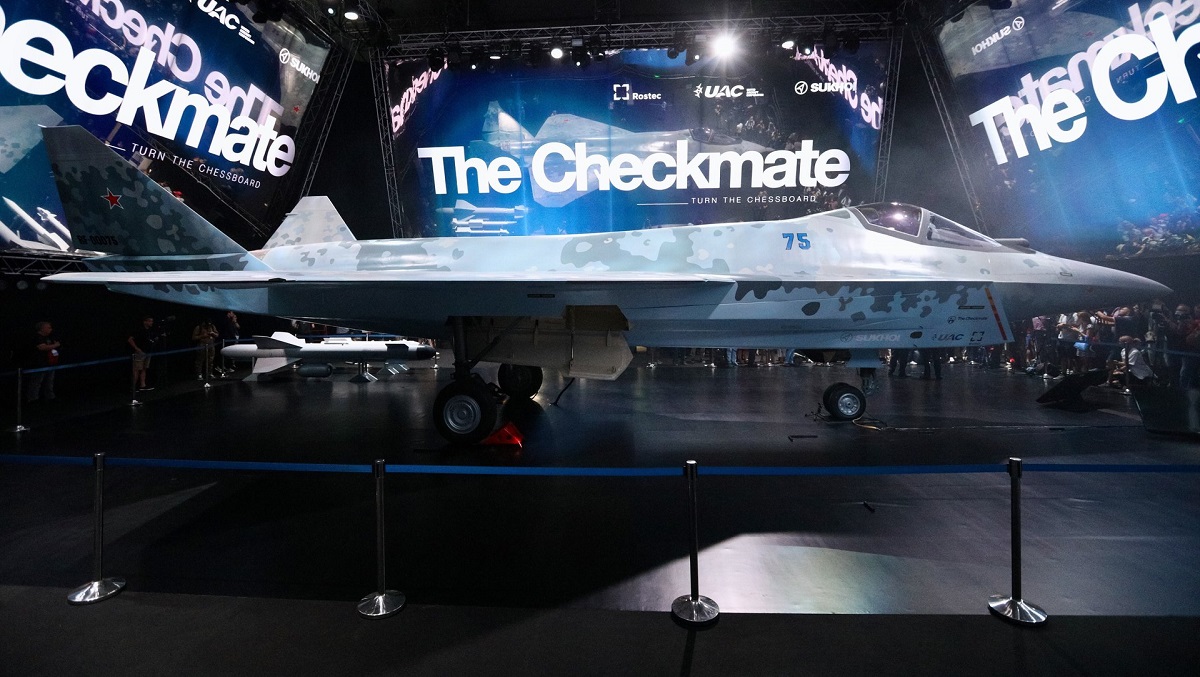Россия презентует свой новый истребитель Checkmate на международном авиасалоне в Дубае 