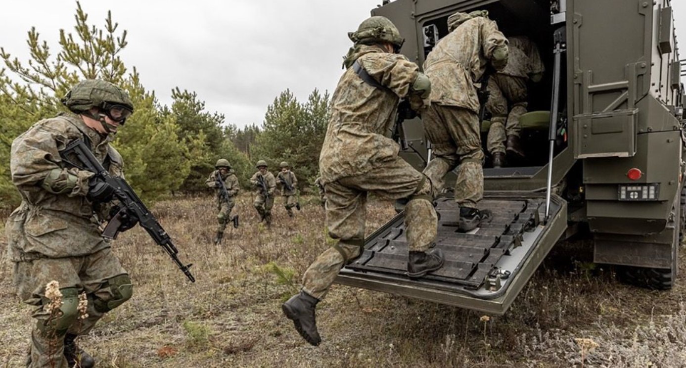 В МИД РФ назвали фейками статьи о российских войсках у границ Украины