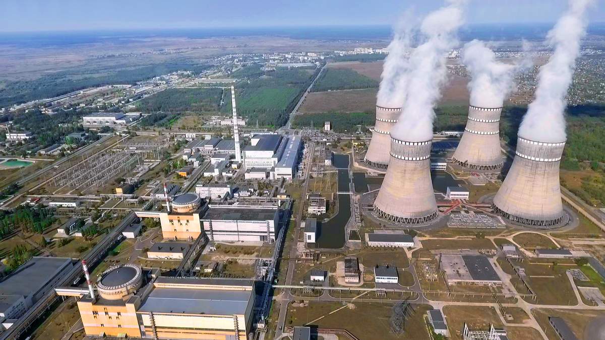ТЭС почти остановились: «Укрэнерго» признало невозможность балансировать энергосистему без помощи Беларуси