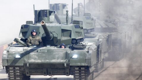 «Он изменил правила игры»: в ВС США сравнили российский Т-14 «Армата» с новейшими американскими и британскими танками