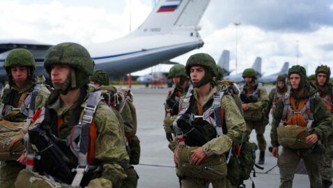 Миротворческие силы ОДКБ взяли под контроль аэропорт Алма-Аты