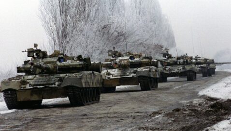 Forbes: российские военные отрабатывают новую тактику для уничтожения танков ВСУ в предстоящей войне