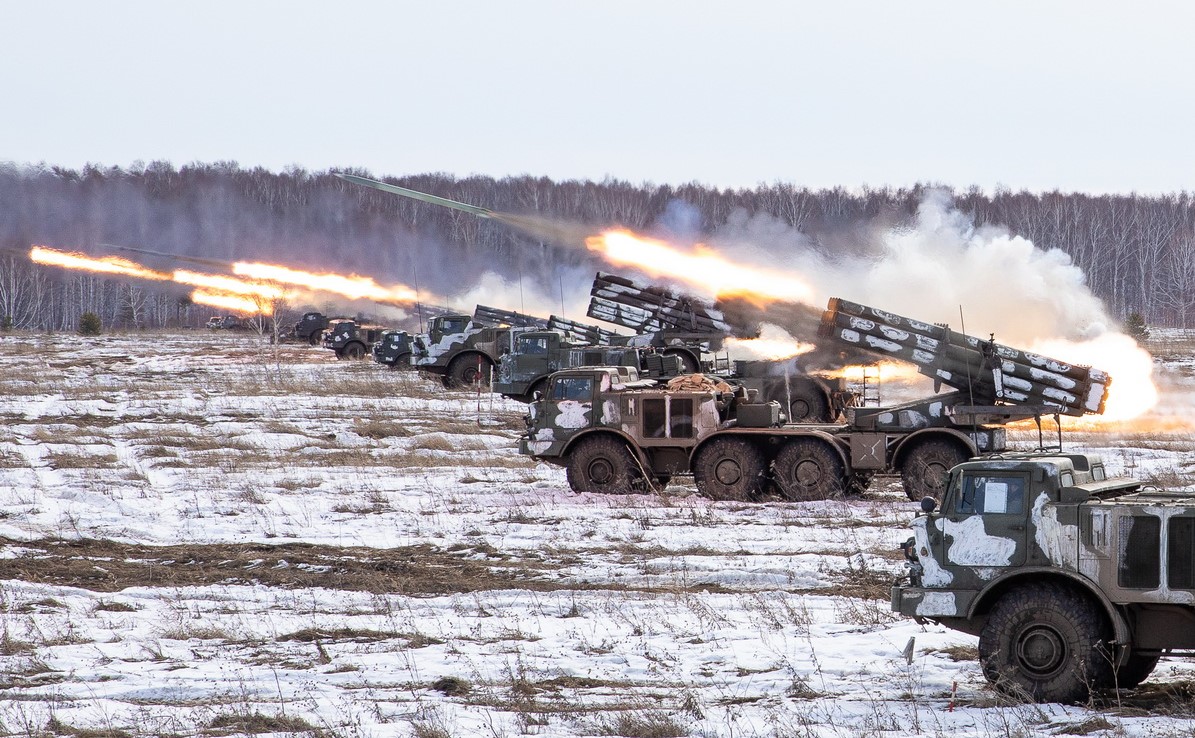 Forbes: танковых колонн не будет, артиллерии ВС РФ хватит 10 секунд для уничтожения войск Украины