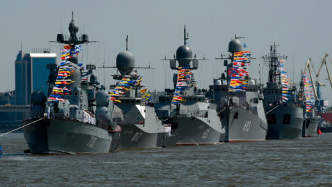 РФ перемещает корабли Каспийской флотилии в Черное и Средиземное моря