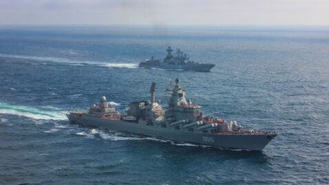 Эскадра боевых кораблей ВМФ РФ «на угрожающее расстояние» приблизилась к базам ВМС НАТО на острове Крит