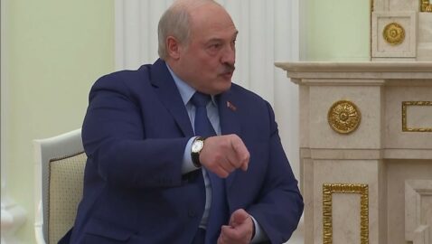 Лукашенко обвинил Украину в планах по нападению на Беларусь