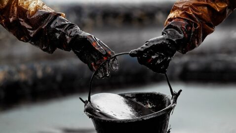 Reuters: эмбарго на поставки трубопроводной нефти убрали из шестого пакета антироссийских санкций