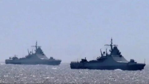 Военные корабли ЧФ РФ вошли в исключительную экономическую зону Румынии (фото)