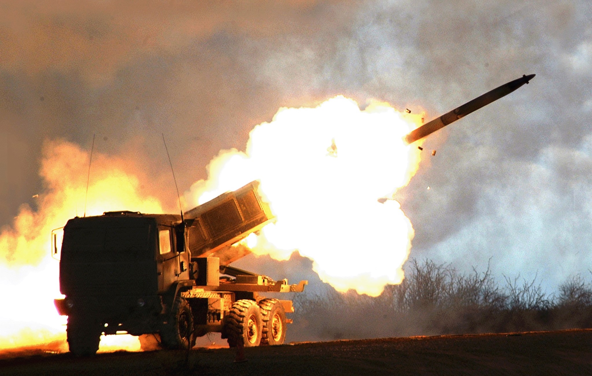 «Целями станут военные базы и склады боеприпасов»: в МВД Украины анонсировали ракетные удары по территории России и Беларуси