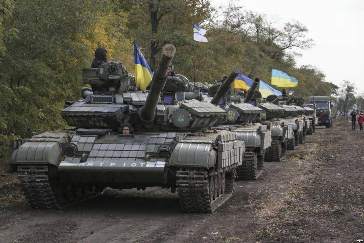 На Полтавщине у местных жителей изъяли 11 танков, 2 БТР и 7 тысяч единиц оружия