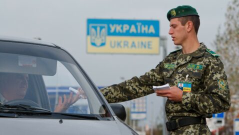 Украина ввела визовый режим с Россией