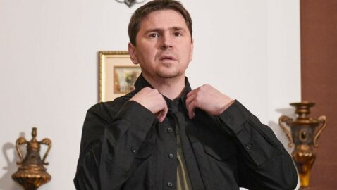 У Зеленского заявили, что отныне Украина будет не «униженно просить» помощи Запада, а «требовать на правах глобального лидера»